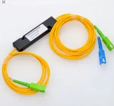 SPLITER 1X2 CON CONECTOR SC APC Y SC UPC