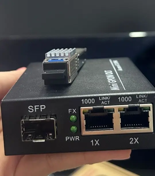 CONVERTIDOR SFP CON MINI OLT PARA 32 